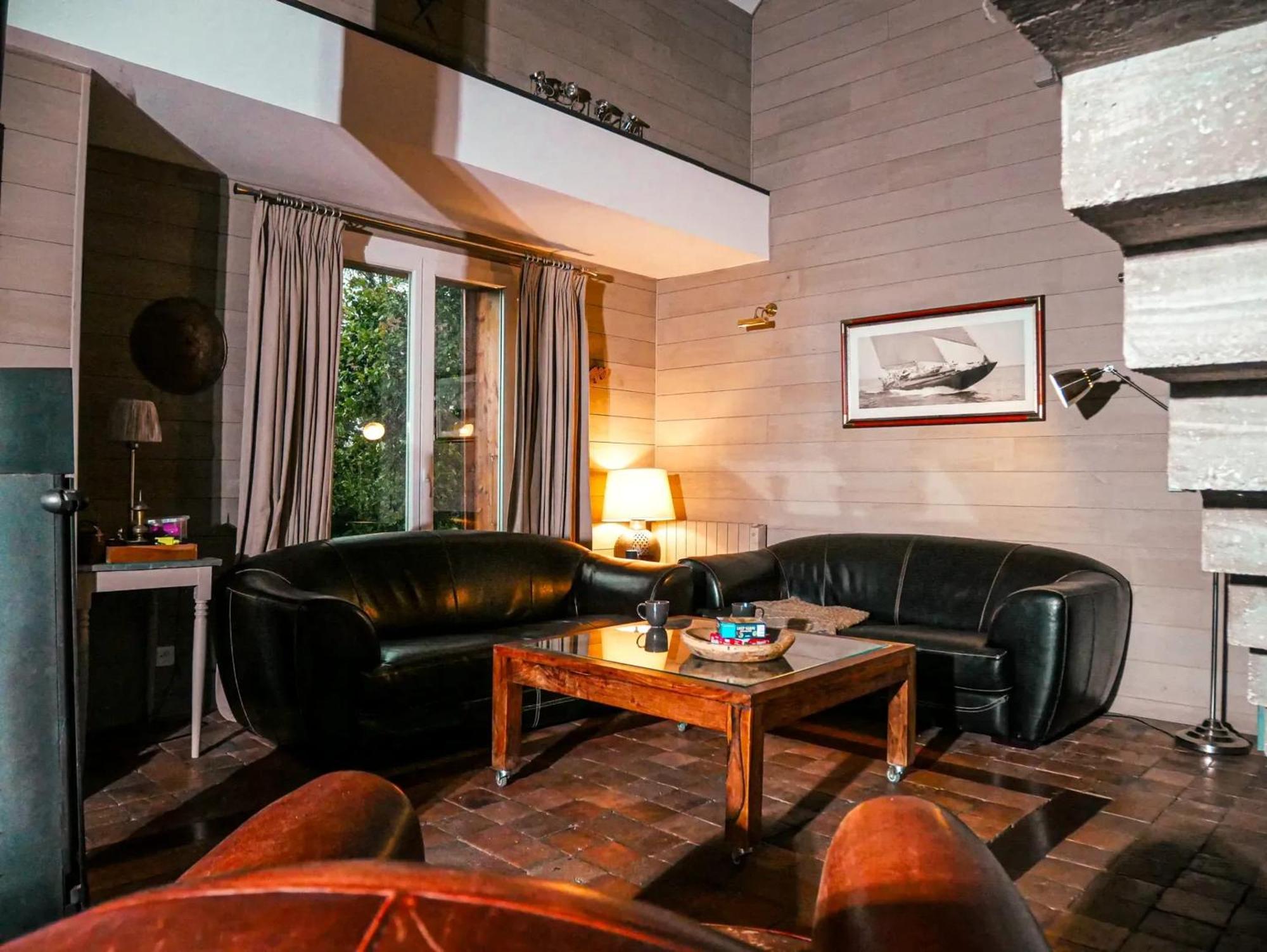 Chalet Chaleureux A Marigny-L'Eglise Avec Vue Sur Lac Et Montagne Экстерьер фото